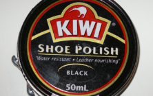 Kiwi_polish_black