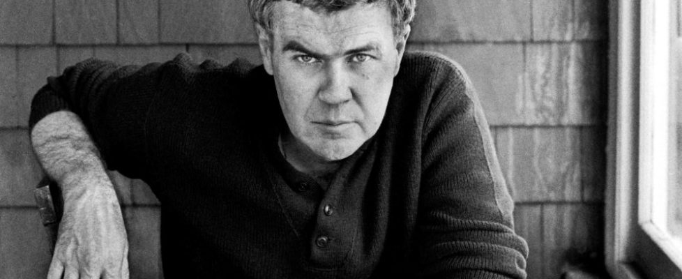 Raymond Carver, 1984. Raymond Carver, 1984.